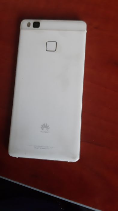 Smartphone Huawei P9 Lite em bom estado