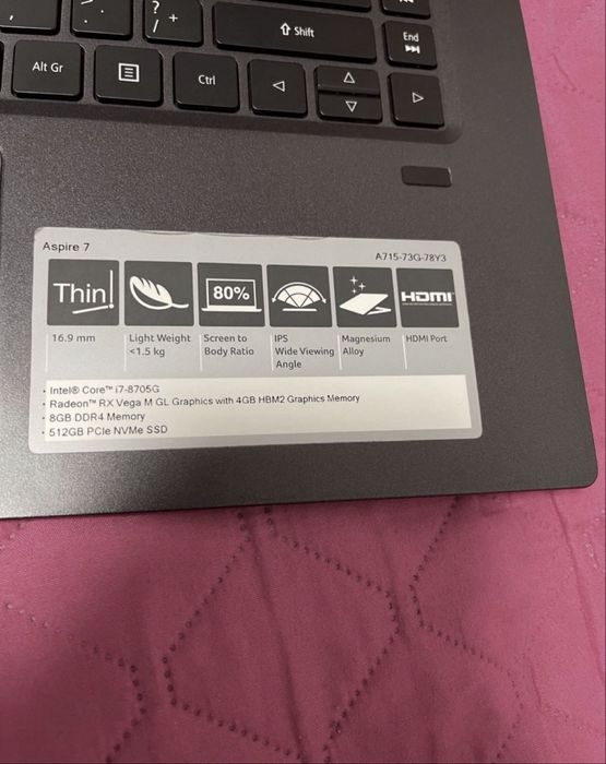 Laptop Acer Aspire 7 A715-73G-78Y3