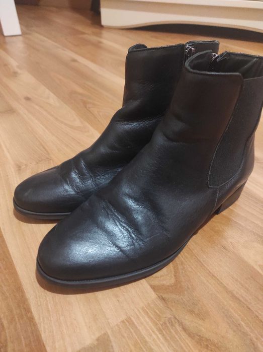 Bota de senhora preta 39