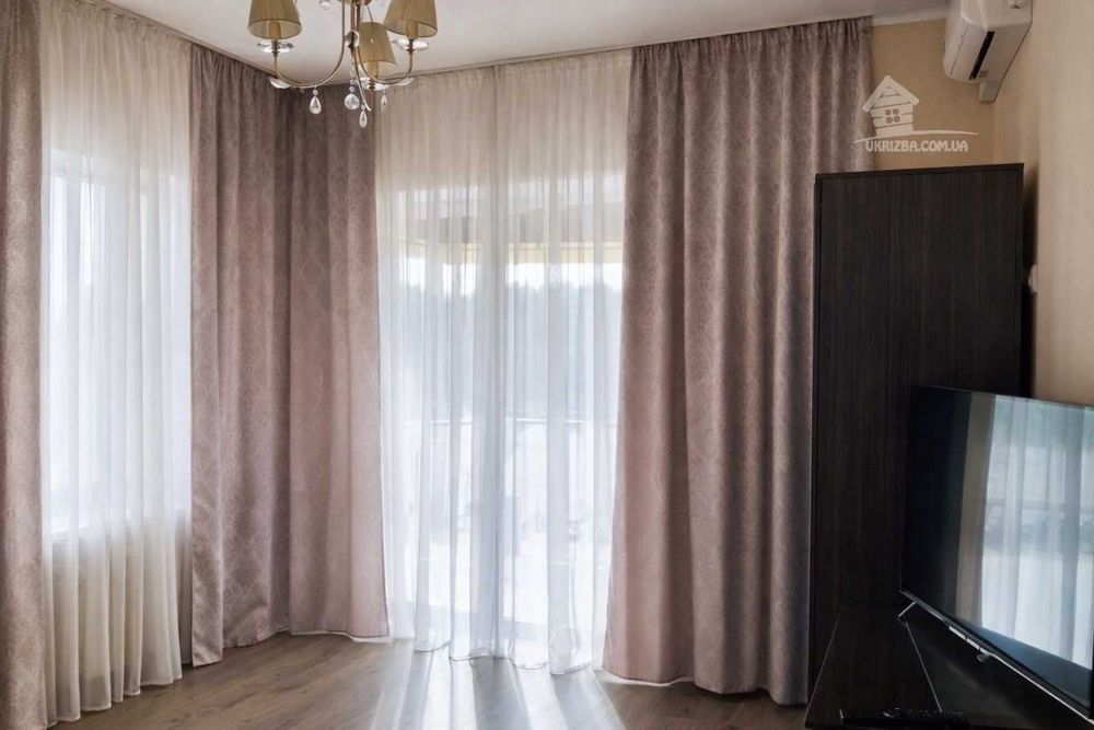 Хотяновка. Дом 220 кв. 5 спален. Без комиссии.