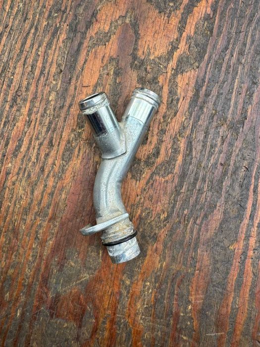 krociec wody silnika chlodnicy polkarteru yamaha yzf wrf 250 r 19-23