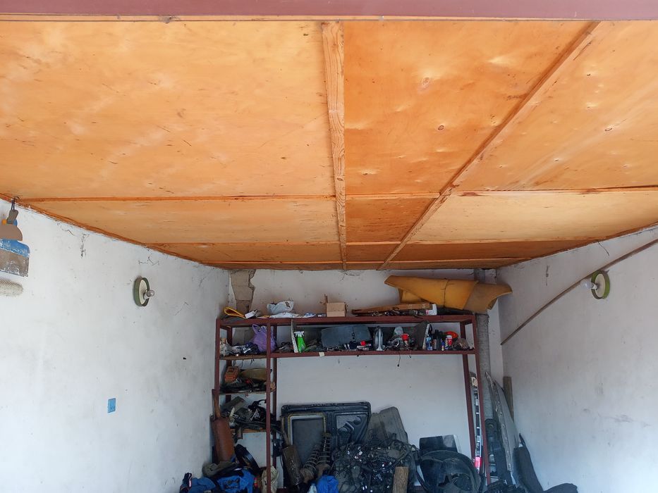 Гараж в кооперативе Світанок Рассвет рядом с проходной