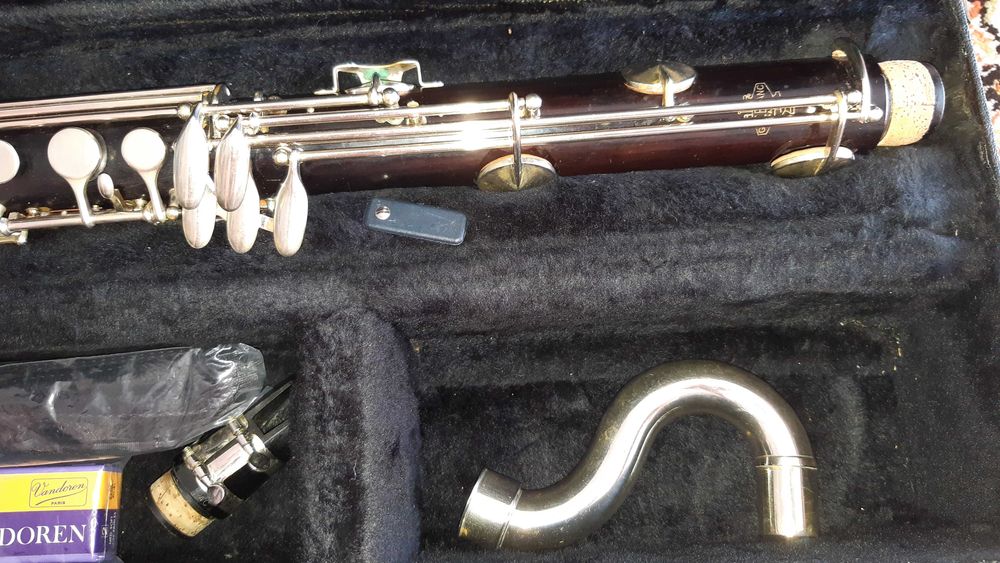 Clarinete Baixo ( madeira) Si bemol Leblanc France