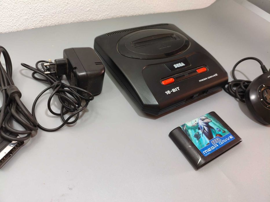 Sega Megadrive 2 com Jogo