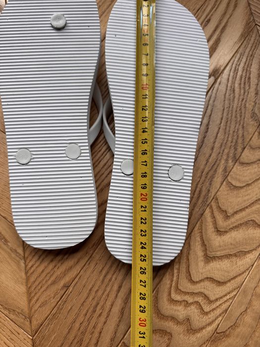 Klapki białe gumowe dł 26 cm