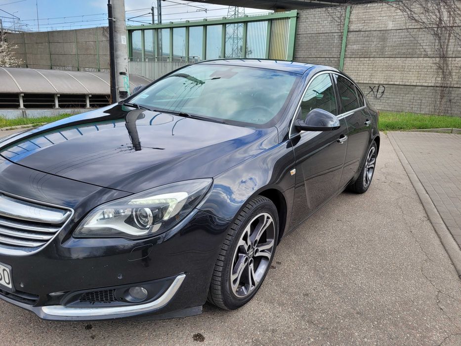 Opel Insignia 2.0 BiTurbo 4x4 195KM 219tys wersja limusine