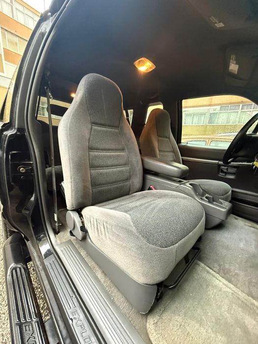 Ford Explorer 4.0i // 1998 // Versão Rara509677879973662725