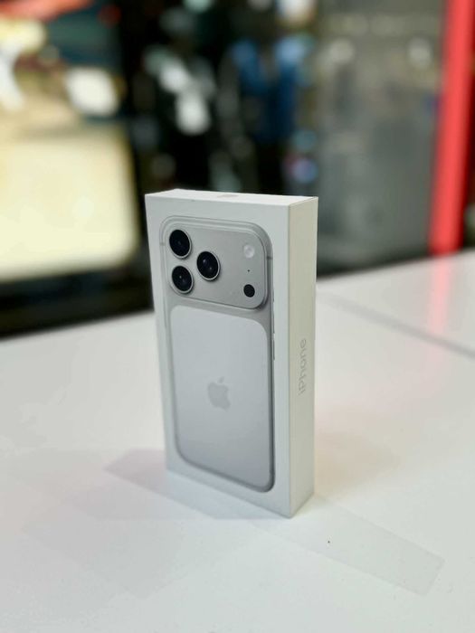 Nowy iPhone 17 Pro 1 TB Silver eSIM | FV 23% Vat | 2 lata gwarancji