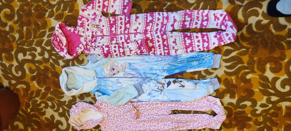 Піжамки флісові в гарному стані