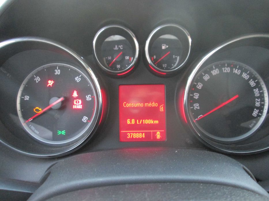 Opel Astra J 1.7 CDTI 125cv (6 Vel.) – 2010 – Nacional