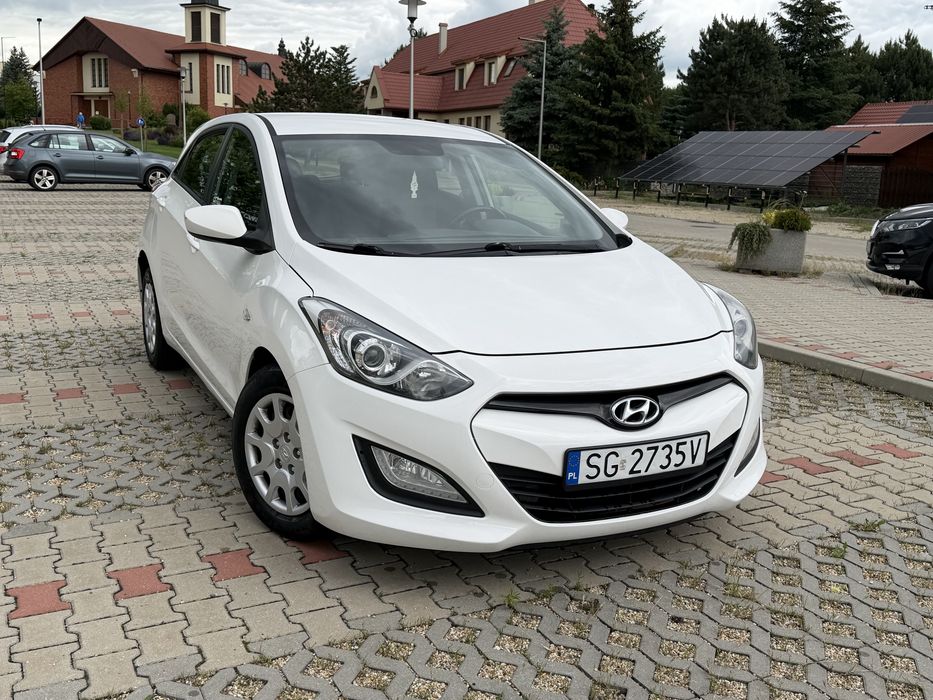 Hyundai i30// 1.4 benzyna// Faktura VAT 23%//Flex Steer// Klimatyzacja