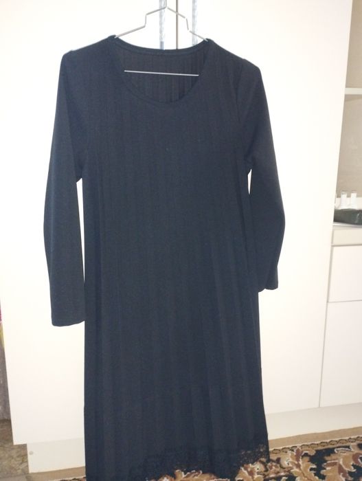 Продаю,Сукня плісе, чорна.