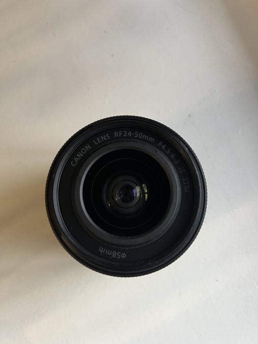 Універсальний обʼєктив Canon RF 24-50mm