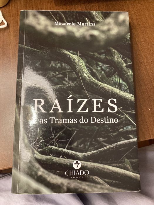 Livro - Raízes e as tramas do destino
