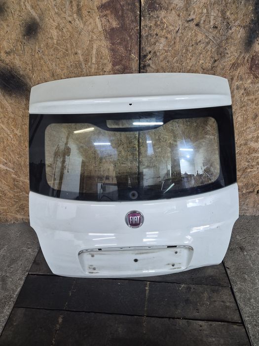 Klapa tył tylna szyba klapy tylnej Fiat 500