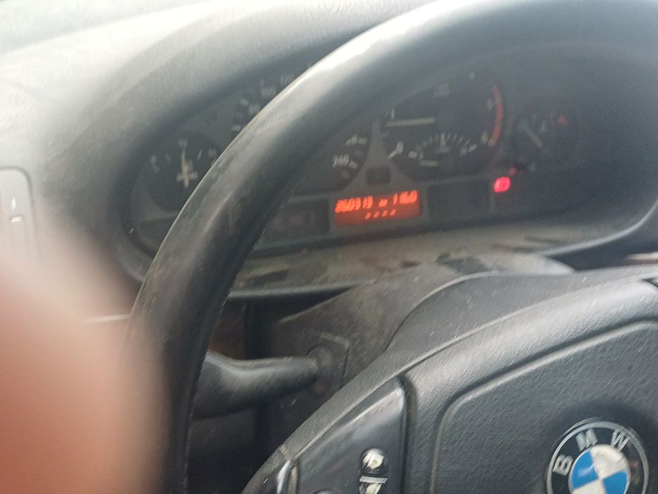 Vendo bmw 320 ..