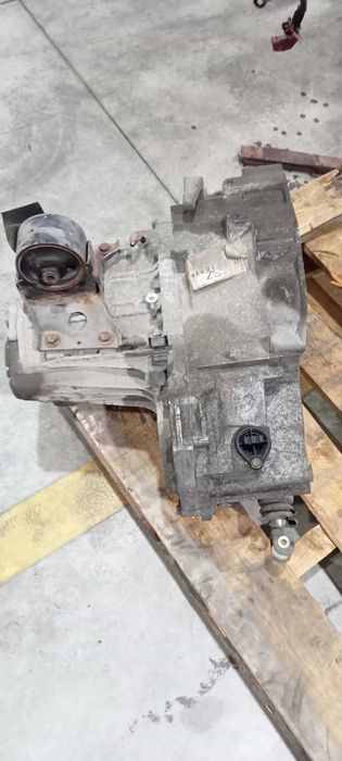 Motor Nissan QG18 E caixa de velocidades AV709VA