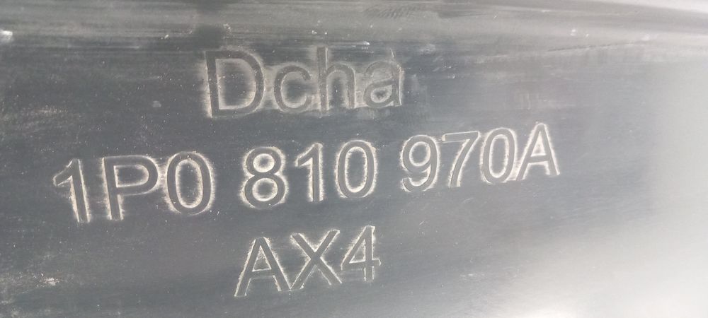 Cava roda trás direita SEAT Leon (1P1)
