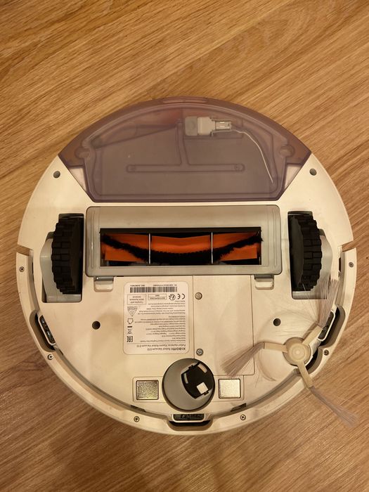 Xiaomi Vacuum E10 / Робот пылесос