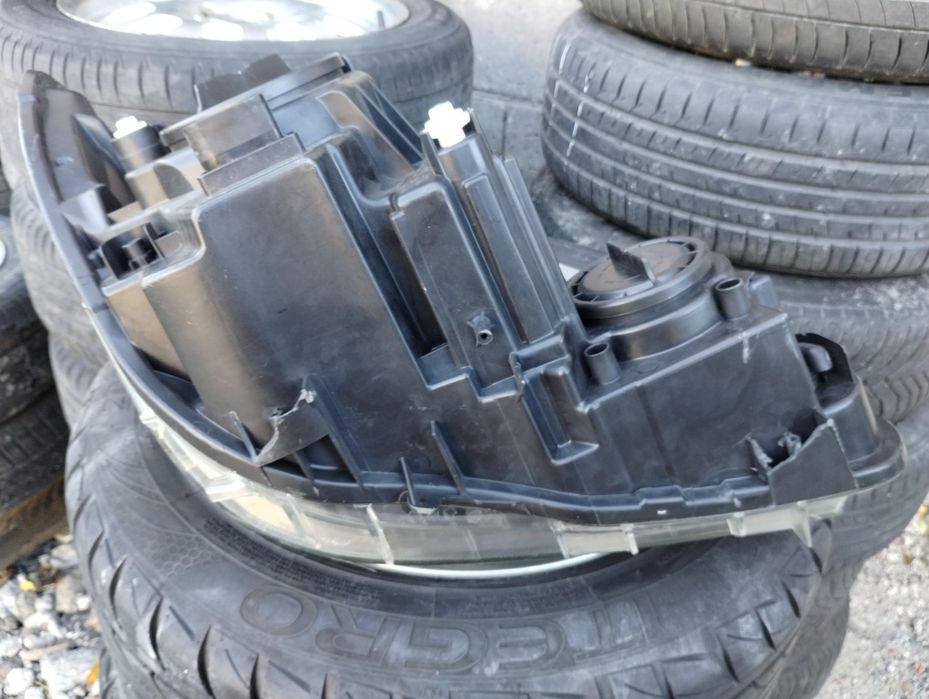 Mercedes sprinter 906 lift lampa przód lewa  Europa