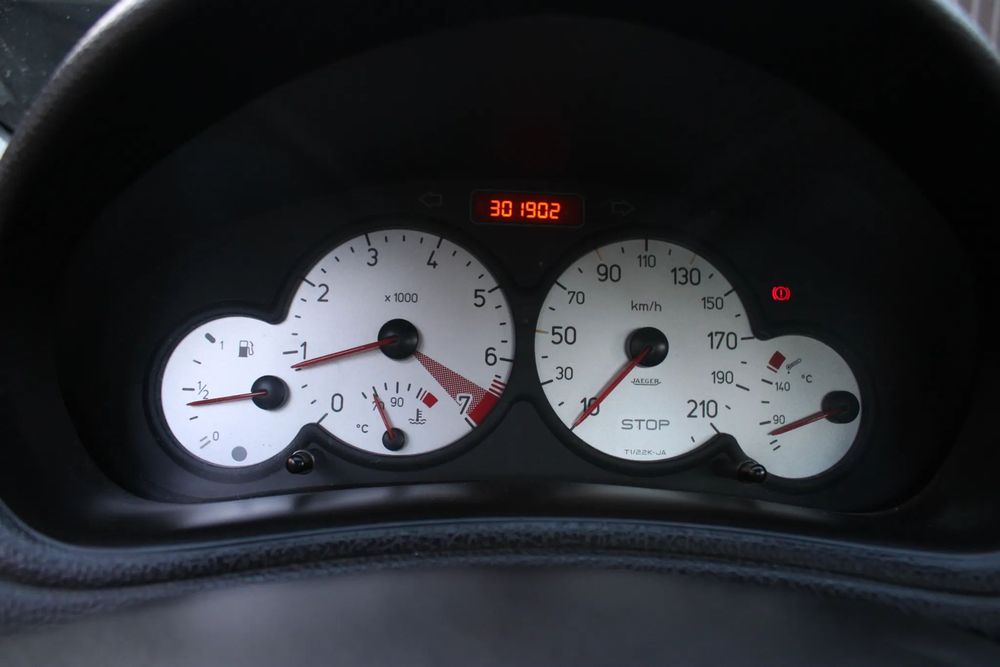 Peugeot 206 CC 1.6