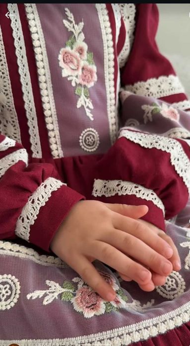 Плаття, ручна робота