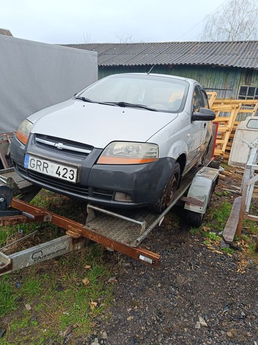 Продам бампер,Шевроле