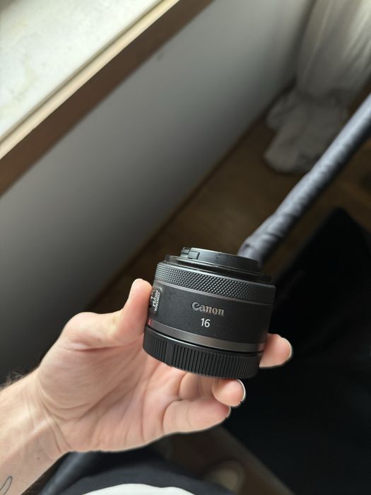 Canon Rf 16 mm f2.8