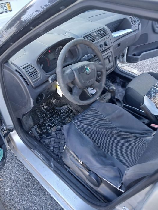 Skoda Fabia 1200 Gasolina — photo 3