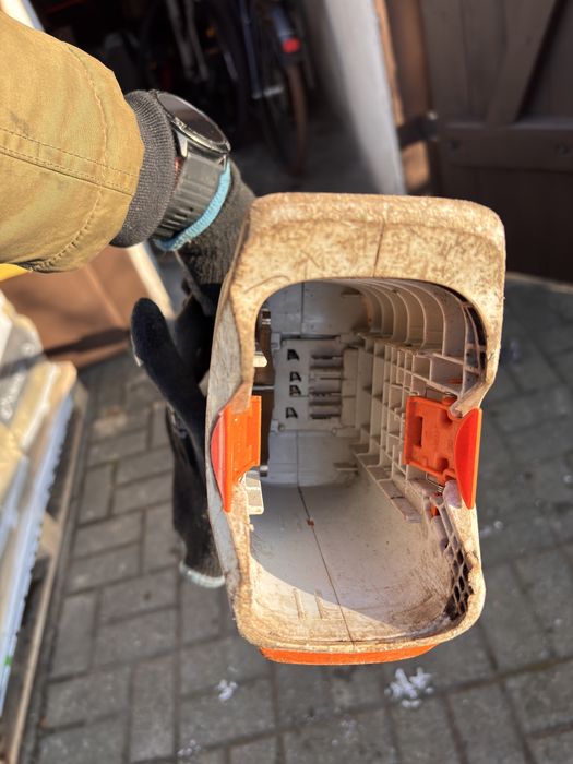 Nożyce do żywopłotu na wysięgniku stihl HLA 86 akumulatorowe