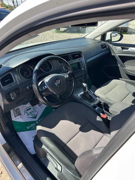 Продам Volkswagen Golf 2012 рік можлива розстрочка,кредит,обмін!
