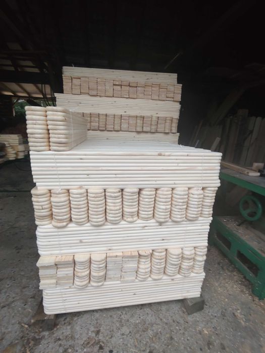 Sztachety drewniane świerkowe suche