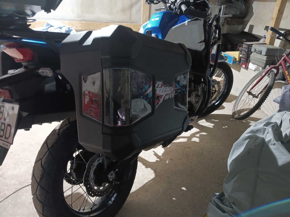 Vendo malas laterais honda africa twin dct 1100