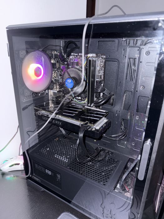 Vendo torre gaming com todos os periféricos