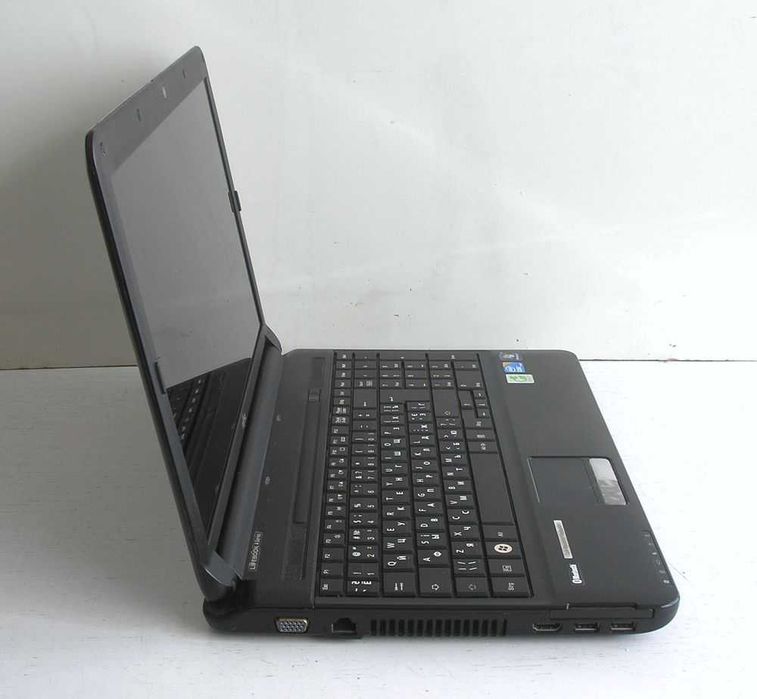 ноутбук Fujitsu (Intel i3/ 15,6" LED/ батарея)