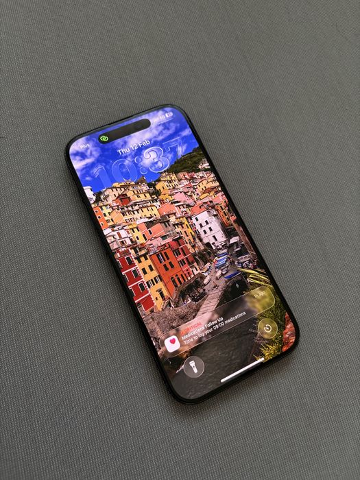 iPhone 15 Pro niebieski