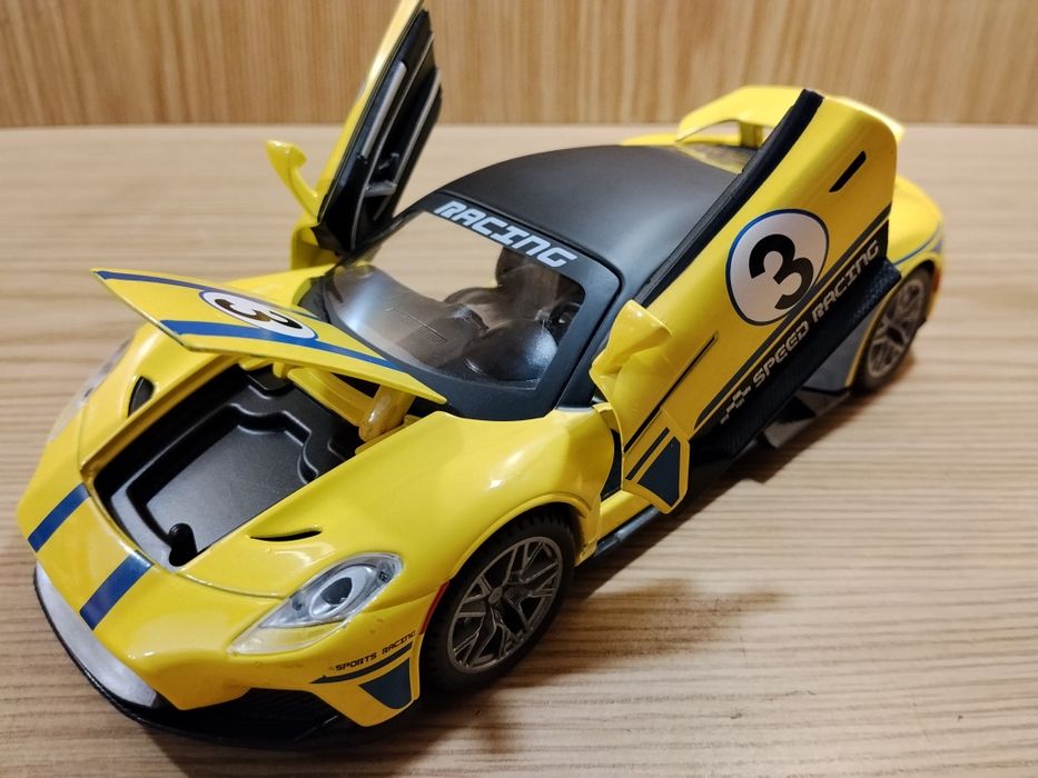 Модель Ferrari 1:22 (1:24) Автосвит металл свет звук инерция Феррари Машинка