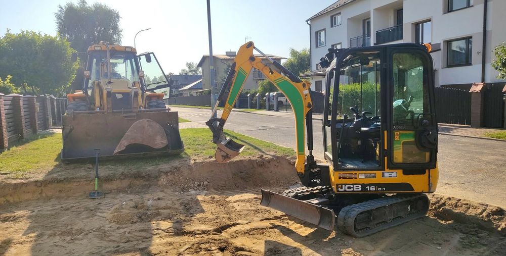 Oferuje prace  rozbiorki budynków, układanie kostki brukowej ,izolacje