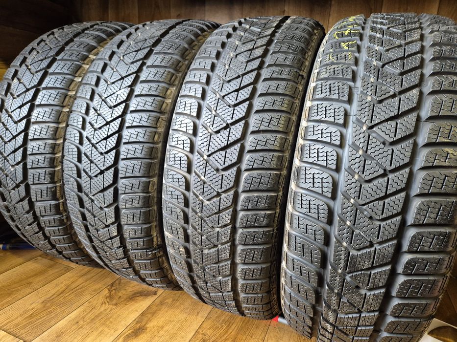 215/50/19 Pirelli komplet zima 7,7mm 20r
