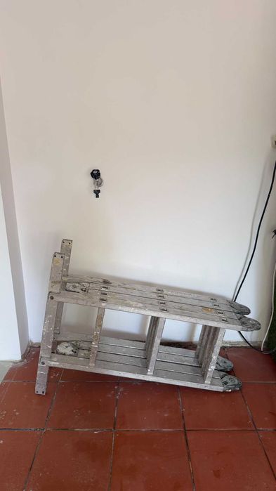 Escada Articulada Multifunções em Alumínio - Dobrável