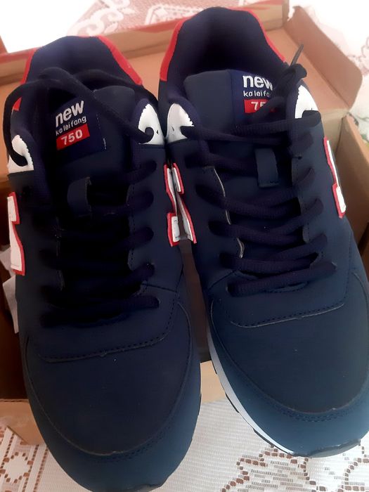 Buty sportowe rozm.41