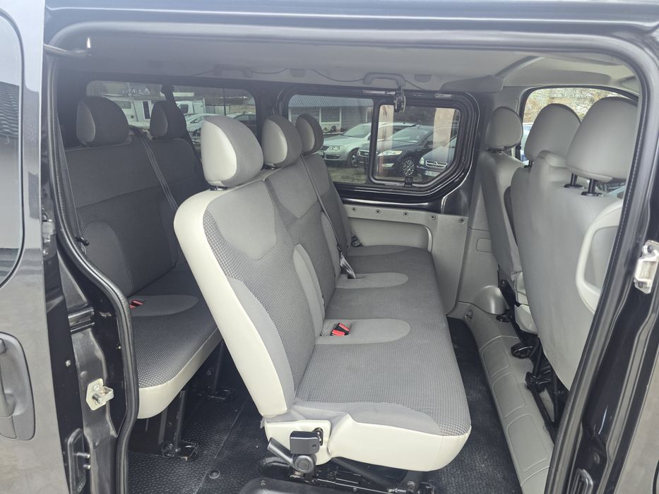 Vivaro/ 9miejsc/ Niemcy/Oplacony