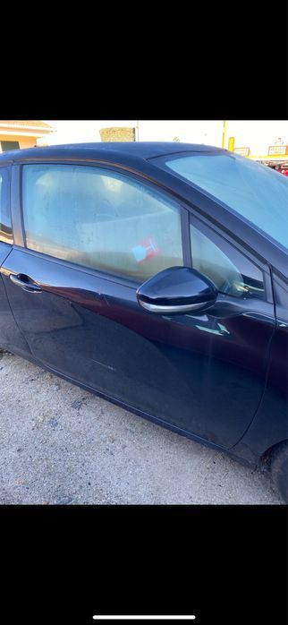 Espelho lado direito Peugeot 208