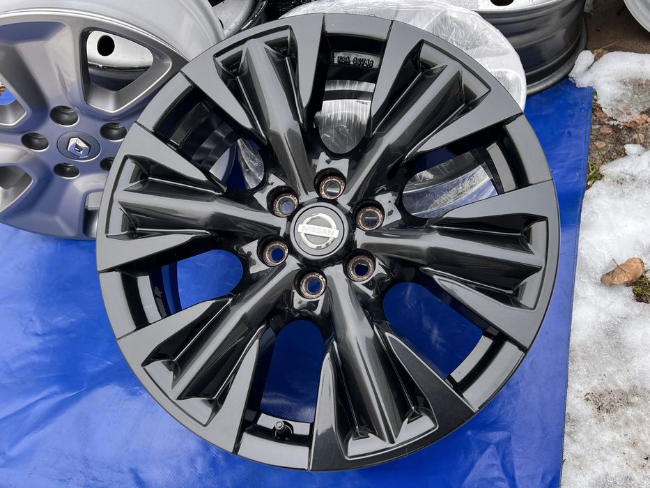Диски R18 6x114.3 Nissan Navara (D23) KE409-4K300 2015-2021рік