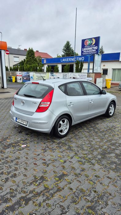 Hyundai I30 Sprzedam Hyundai i30, rok 2007, silnik 1.4 benzyna, skrzynia biegów ma