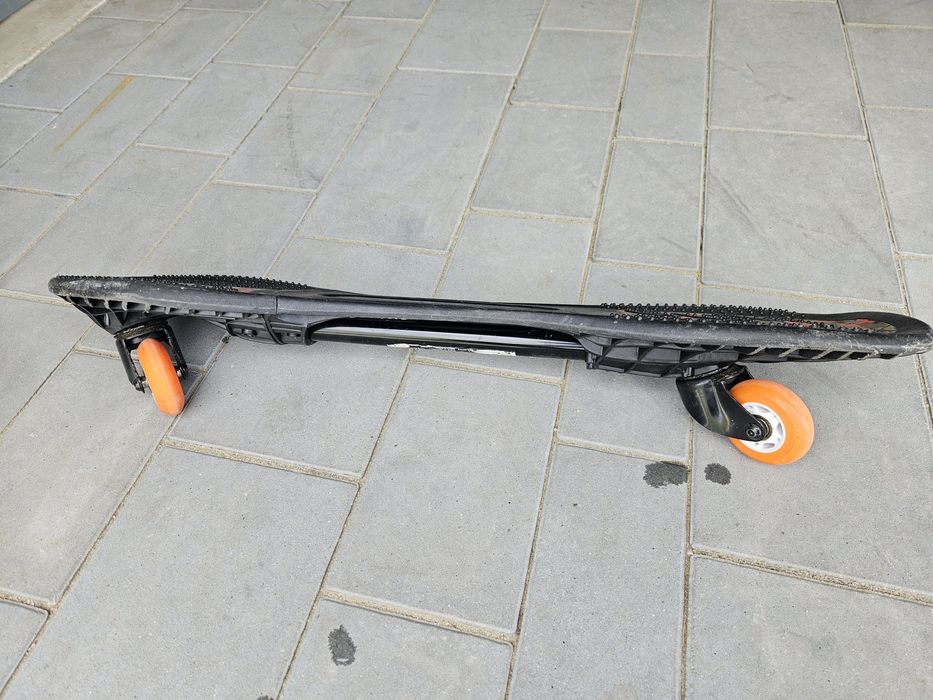 Deskorolka dwukołowa