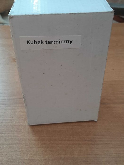 kubek termiczny z raczka