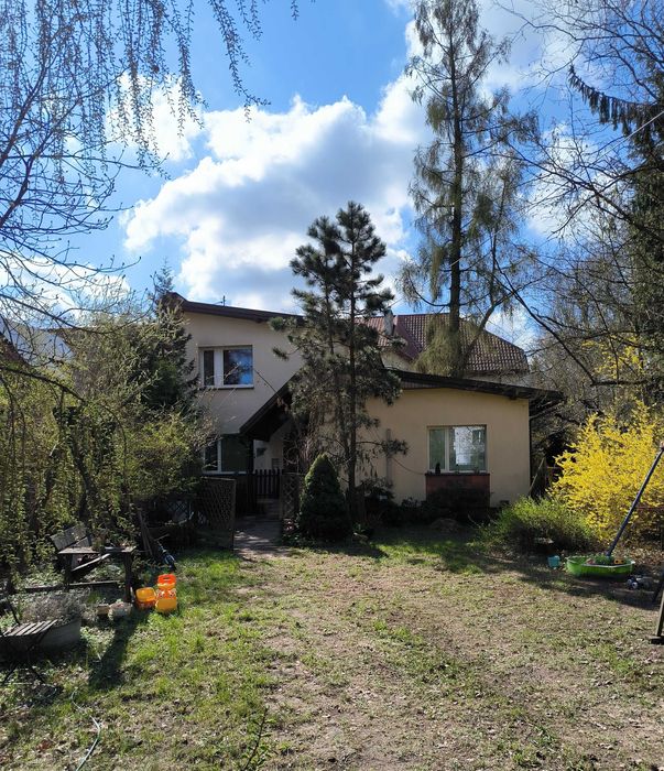 Przestronny dom z ogrodem w mieście