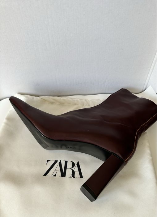 Ботильони шкіряні Zara