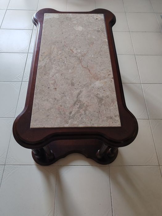Mesa de Centro ( Madeira Maciça e Tampo em Pedra)